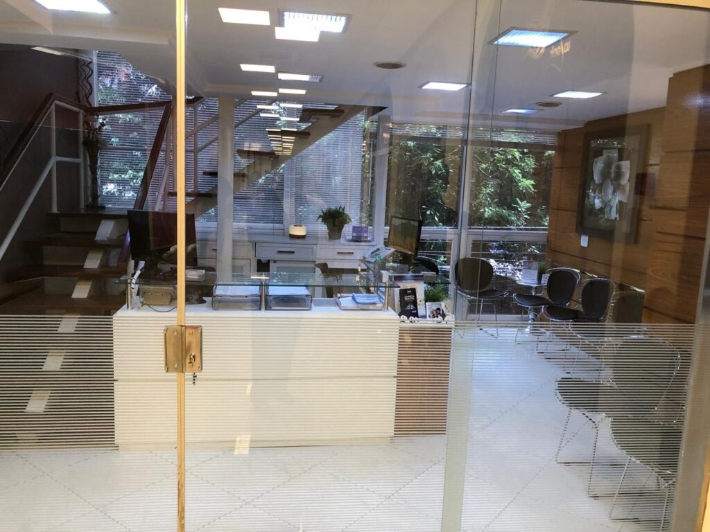 77b03070-85ad-4a8f-8fca-80d29cda5ab8